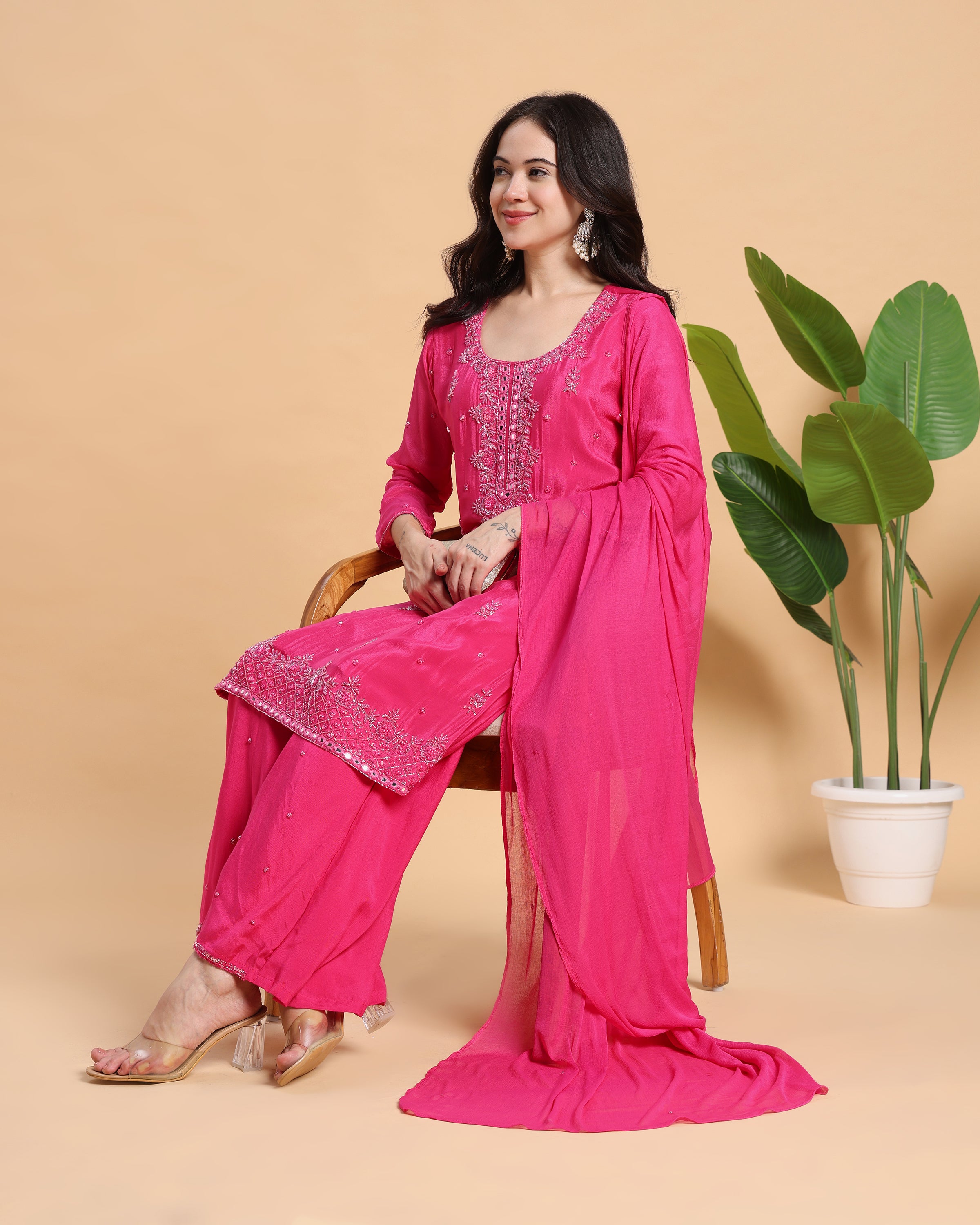 Myra - Hot Pink Festive Glow