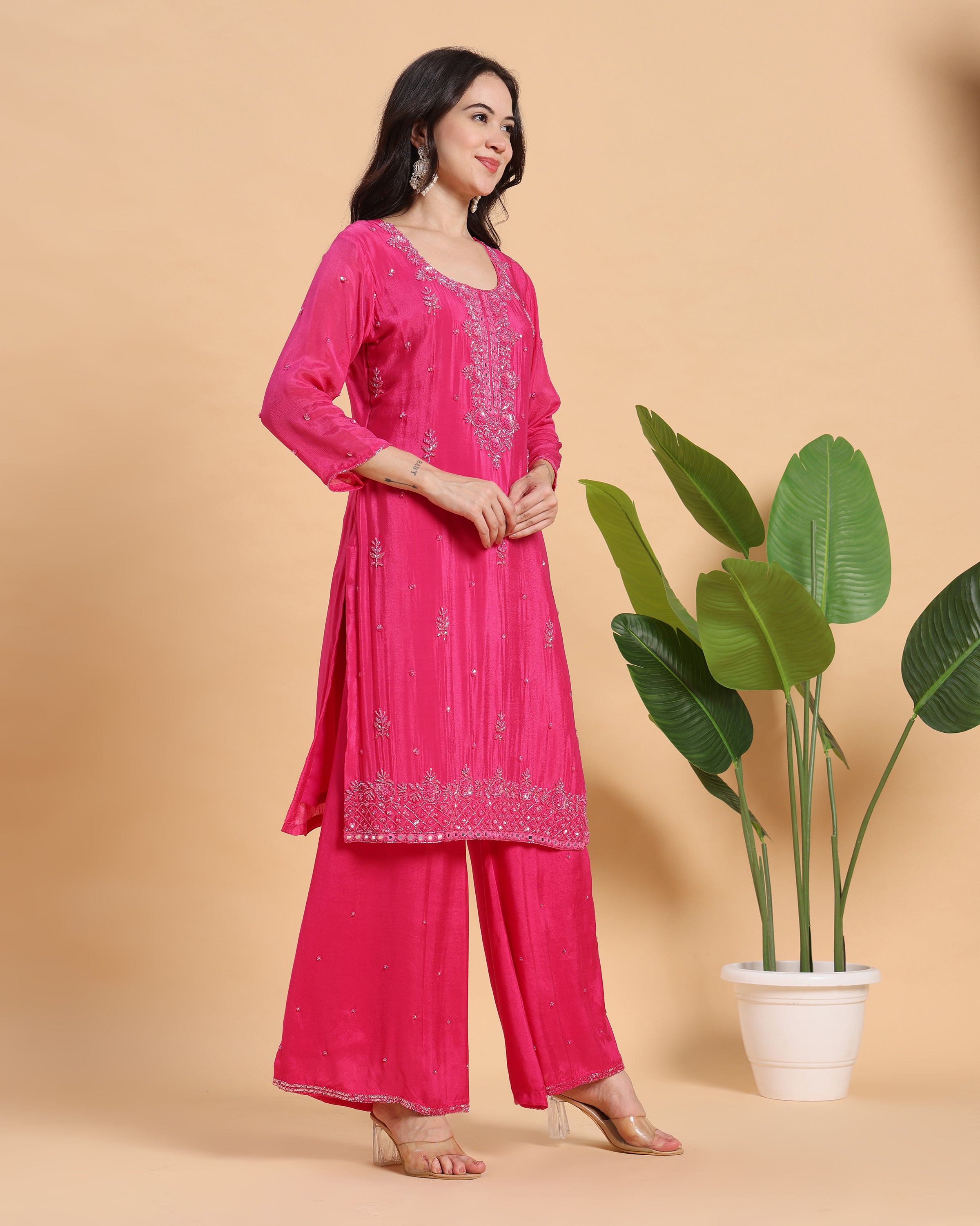 Myra - Hot Pink Festive Glow