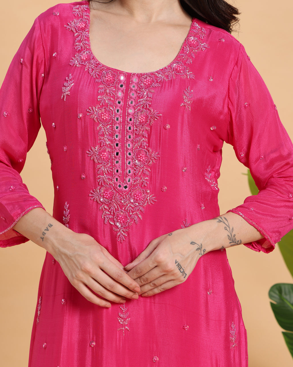 Myra - Hot Pink Festive Glow