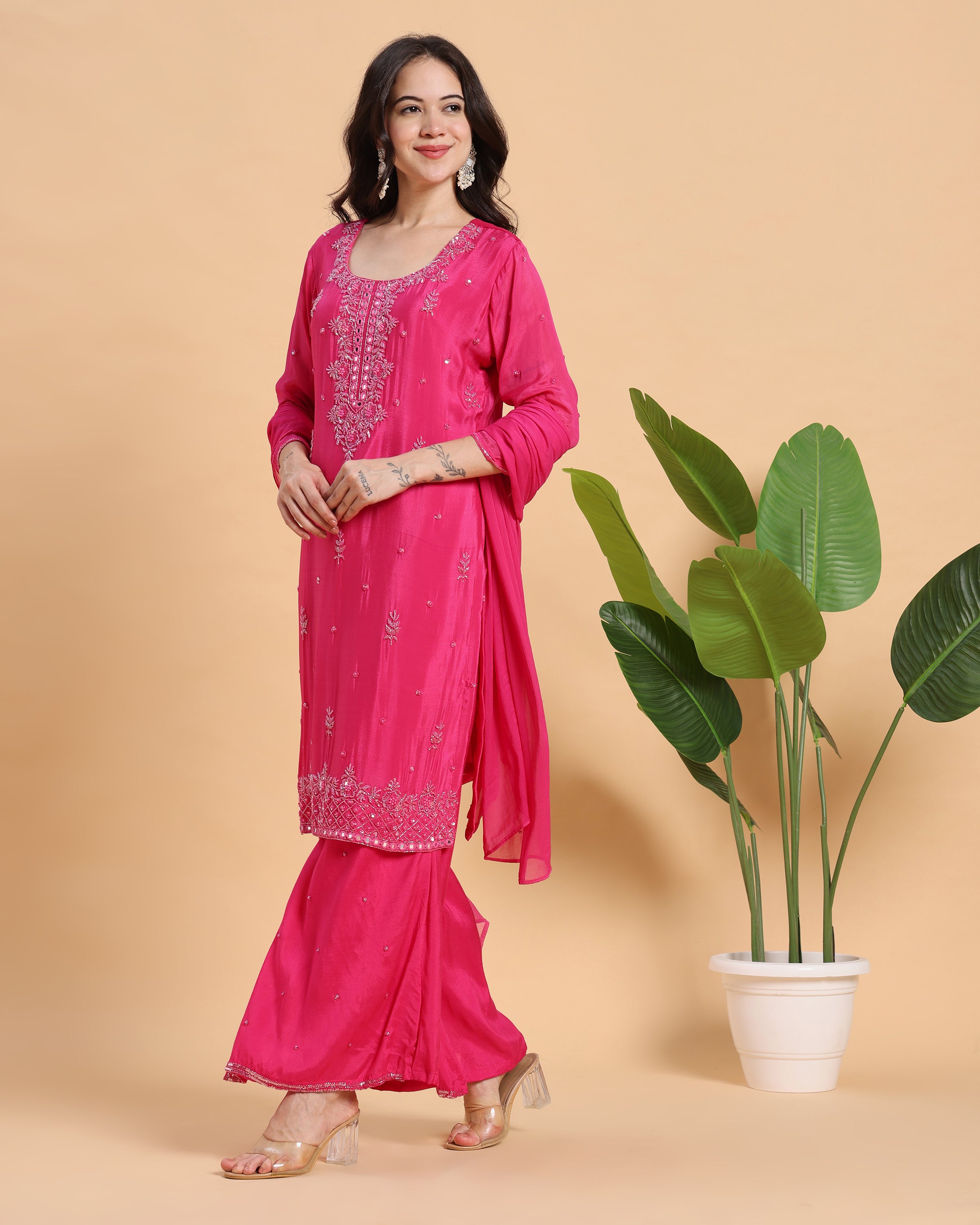 Myra - Hot Pink Festive Glow