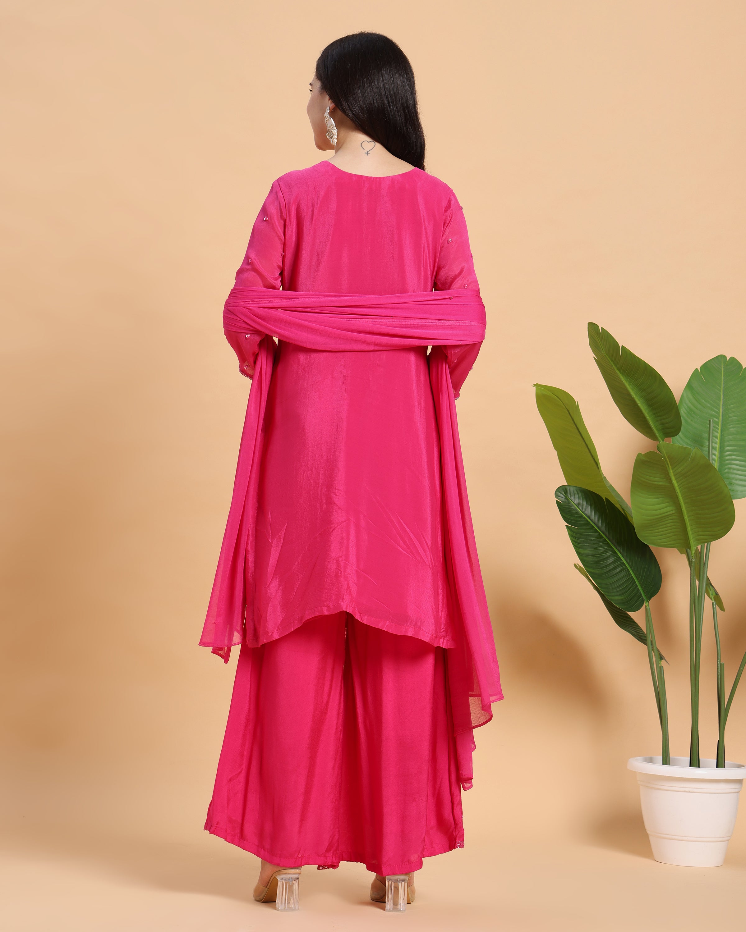 Myra - Hot Pink Festive Glow